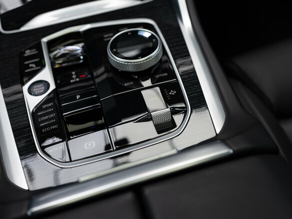 2023 BMW X6 30d III (G06) Рестайлинг, чёрный, 11990000 рублей - вид 19