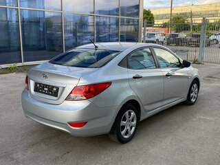 2013 Hyundai Solaris I, серебристый, 632000 рублей, вид 3
