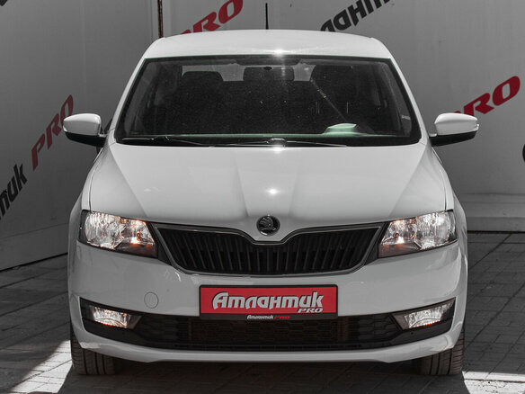 2017 Skoda Rapid I, белый, 990000 рублей - вид 2