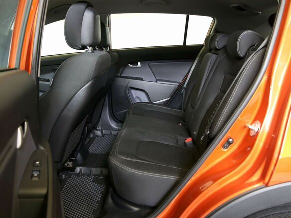 2013 Kia Sportage III, оранжевый - вид 19