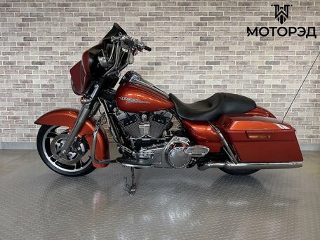 2011 Harley-Davidson Street Glide, оранжевый, 985000 рублей, вид 3