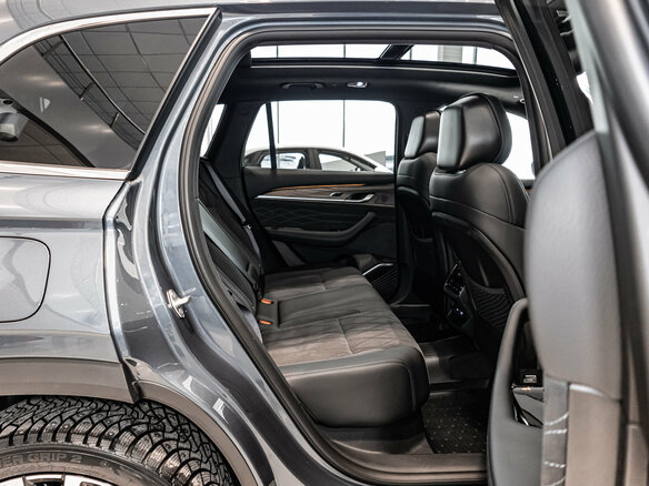 2026 Geely Monjaro I, серый, 4954990 рублей - вид 37