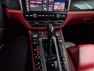 2021 Porsche Macan GTS I Рестайлинг, чёрный, 9500000 рублей, вид 5