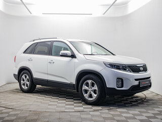 2017 Kia Sorento II Рестайлинг, белый, 2177000 рублей, вид 3
