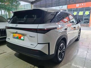 2026 Toyota bZ3X 67.9 kWh, белый, 3000008 рублей, вид 4