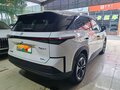 2026 Toyota bZ3X 67.9 kWh, белый - вид 3