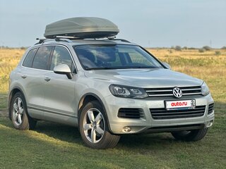 2011 Volkswagen Touareg II, серебристый, 2100000 рублей, вид 1