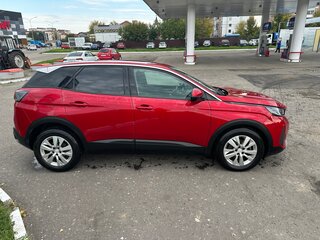2021 Peugeot 3008 II Рестайлинг, красный, 1900000 рублей, вид 4