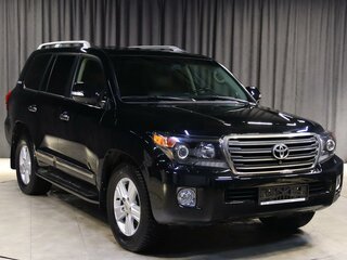 2014 Toyota Land Cruiser 200 Series Рестайлинг 1, чёрный, 3449000 рублей, вид 3