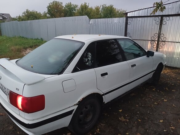 1987 Audi 80 IV (B3), белый, 130000 рублей