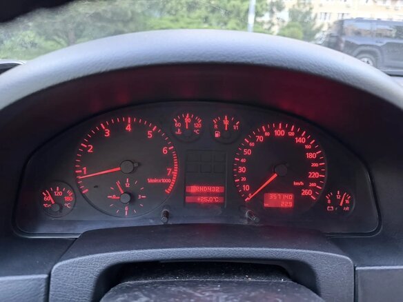 1997 Audi A6 II (C5), белый, 330000 рублей - вид 10