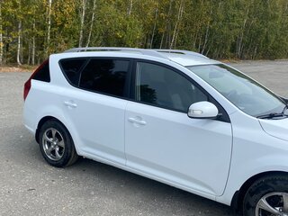 2011 Kia Ceed I Рестайлинг, белый, 800000 рублей, вид 2