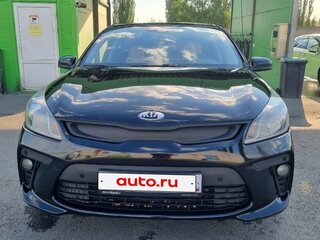 2018 Kia Rio IV, чёрный, 1250000 рублей, вид 1