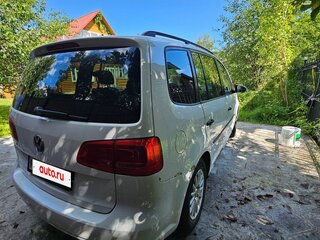 2014 Volkswagen Touran I Рестайлинг 2, белый, 525000 рублей, вид 5