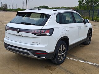 2023 Volkswagen Tayron I Рестайлинг, белый, 2900000 рублей, вид 3