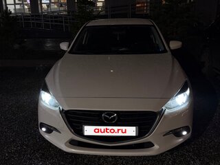 2017 Mazda 3 III (BM) Рестайлинг, белый, 1650000 рублей, вид 3