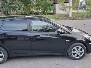 2011 Hyundai Solaris I, чёрный, 605000 рублей, вид 3