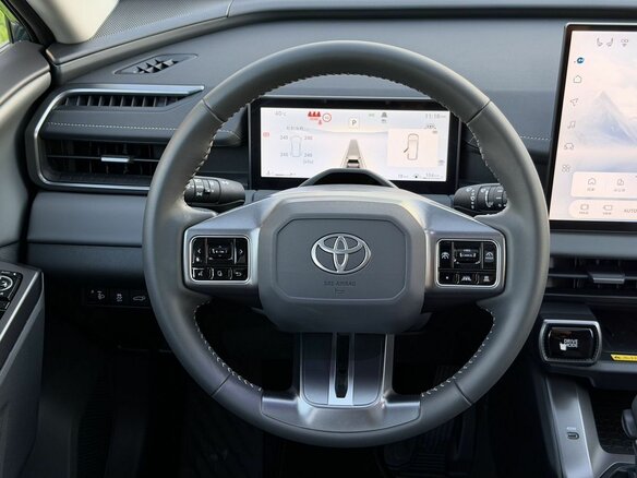2026 Toyota RAV4 VI (XA60), зелёный, 4275000 рублей - вид 30