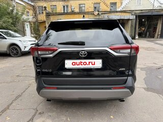 2020 Toyota RAV4 V (XA50), чёрный, 3600000 рублей, вид 3