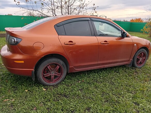 2006 Mazda 3 I (BK) Рестайлинг, оранжевый, 150000 рублей - вид 2
