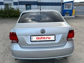 2012 Volkswagen Polo V, серебристый, 650000 рублей, вид 2