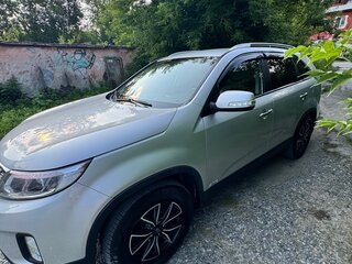 2017 Kia Sorento II Рестайлинг, серый, 2200000 рублей, вид 2