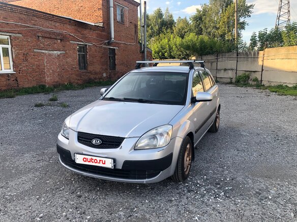 2007 Kia Rio II, серебристый, 330000 рублей