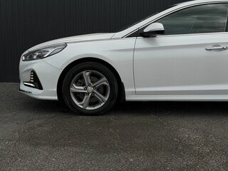 2017 Hyundai Sonata VII (LF) Рестайлинг, белый, 1650000 рублей, вид 5
