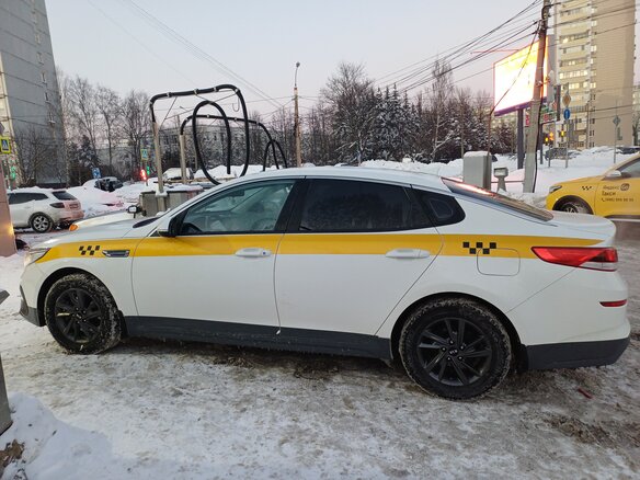 2019 Kia Optima IV Рестайлинг, белый, 1120000 рублей - вид 10