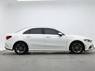 2023 Mercedes-Benz A-Класс 180 Long IV (W177) Рестайлинг, белый, 1680888 рублей, вид 4