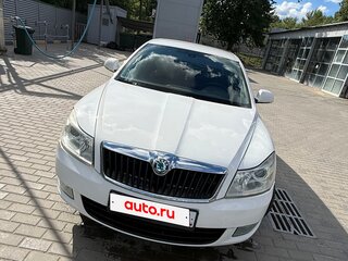 2013 Skoda Octavia DSG7 II (A5) Рестайлинг, белый, 1070000 рублей, вид 3