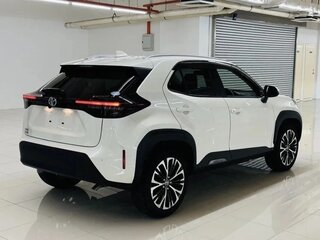 2023 Toyota Yaris Cross I, белый, 1510000 рублей, вид 5