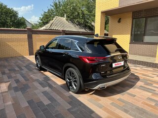 2018 Infiniti QX50 II, чёрный, 3450000 рублей, вид 4