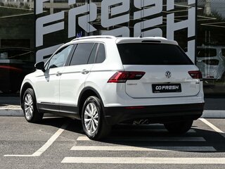 2018 Volkswagen Tiguan II, белый, 1999000 рублей, вид 2