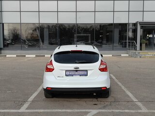2012 Ford Focus III, белый, 535000 рублей, вид 4