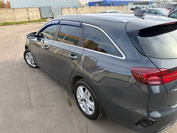2019 Kia Ceed III, серый, 1370000 рублей - вид 3