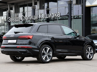 2021 Audi Q7 55 TFSI II (4M) Рестайлинг, чёрный, 6880500 рублей, вид 5