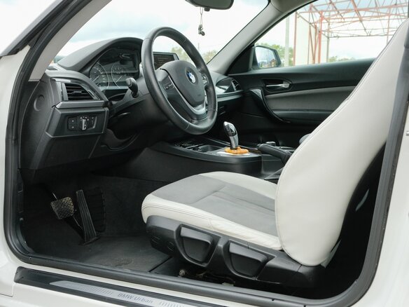 2012 BMW 1 серии 116i II (F20/F21), белый - вид 6