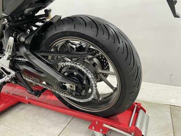 2015 Yamaha MT-09 Tracer (FJ-09), чёрный, 679000 рублей - вид 15
