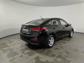 2019 Hyundai Solaris II, чёрный, 1350000 рублей, вид 5