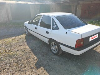 1991 Opel Vectra KAT A, белый, 179000 рублей, вид 4
