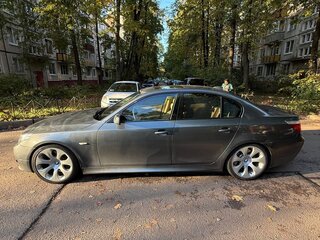 2004 BMW 5 серии 545i V (E60/E61), серый, 1500000 рублей, вид 2