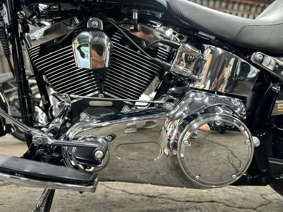 2010 Harley-Davidson Fat Boy, чёрный, 990000 рублей - вид 24