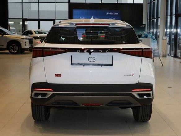 2025 Omoda C5 I Рестайлинг, белый, 2779000 рублей - вид 5