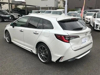 2023 Toyota Corolla XII (E210), белый, 1400007 рублей, вид 3