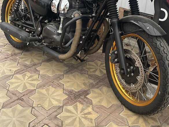 2011 Kawasaki W 800, чёрный, 800000 рублей - вид 2