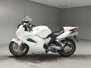 2004 Honda VFR 800, белый, 406000 рублей, вид 2