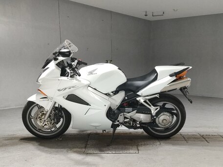 2004 Honda VFR 800, белый, 406000 рублей, вид 2
