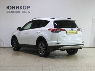 2015 Toyota RAV4 IV (XA40) Рестайлинг, белый, 2099000 рублей, вид 4