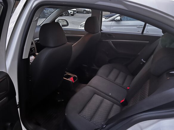 2013 Skoda Octavia II (A5) Рестайлинг, белый, 550000 рублей - вид 7
